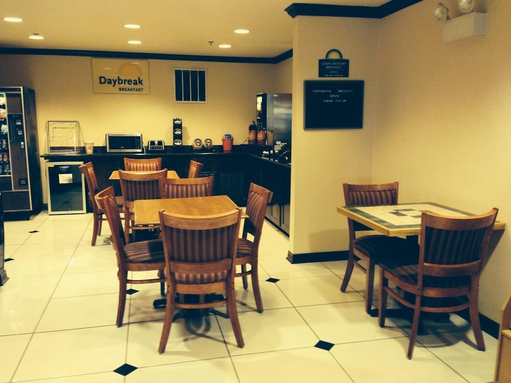 Sallisaw Quality Inn מראה חיצוני תמונה